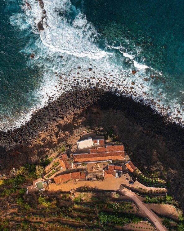 Vista aérea del caserío de Hacienda El Terrero sobre el acantilado de Los Realejos