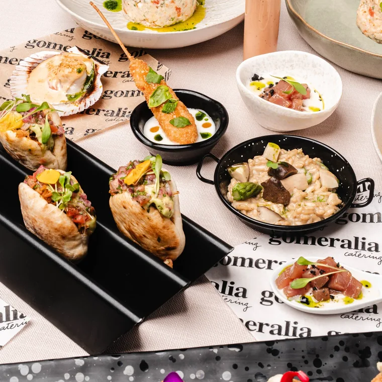 Surtido de aperitivos de Gomeralia Catering